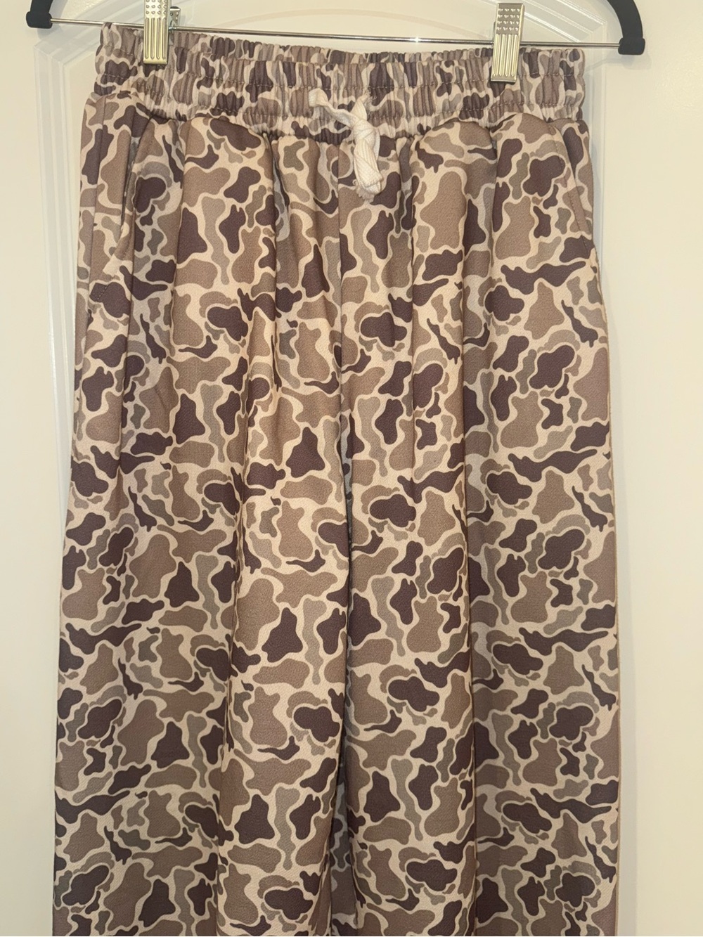 Birdie Neutral Brown & Tan Camo Jogger Pants